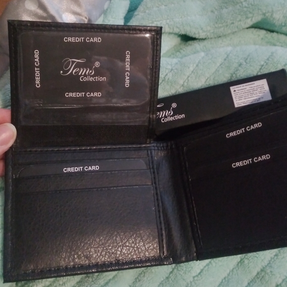 Men's bi fold black faux leather wallet attached to gift box - Picture 4 of 5